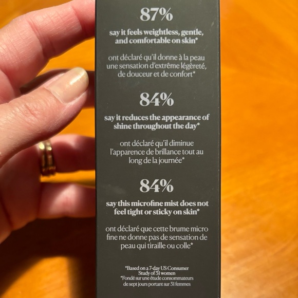 Laura Mercier Translucent Pure Setting Spray - Picture 11 of 15